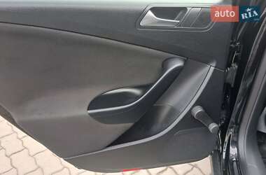 Седан Volkswagen Passat 2009 в 