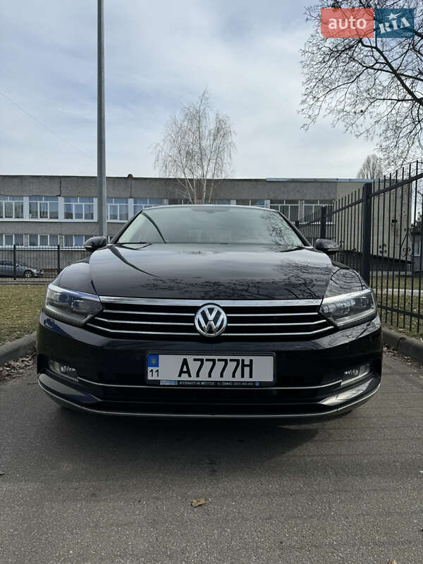 Седан Volkswagen Passat 2017 в Киеве
