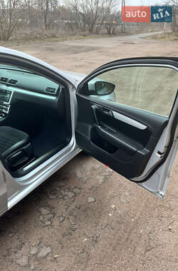 Седан Volkswagen Passat 2012 в 