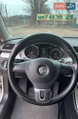 Седан Volkswagen Passat 2012 в 