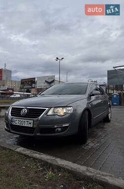 Седан Volkswagen Passat 2006 в Львові