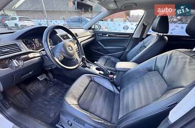 Седан Volkswagen Passat 2014 в 