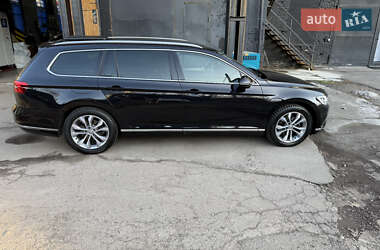 Универсал Volkswagen Passat 2017 в 