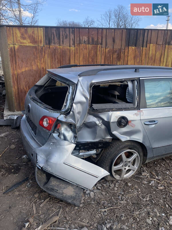 Універсал Volkswagen Passat 2005 в Кропивницькому