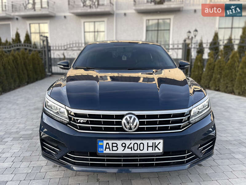 Седан Volkswagen Passat 2017 в Виннице