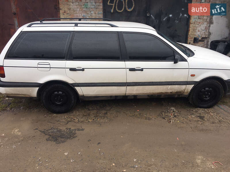 Универсал Volkswagen Passat 1995 в Черновцах