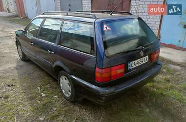 Универсал Volkswagen Passat 1994 в 
