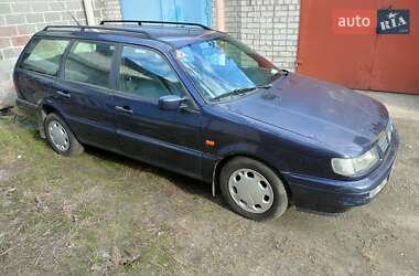 Универсал Volkswagen Passat 1994 в 