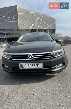 Универсал Volkswagen Passat 2019 в 
