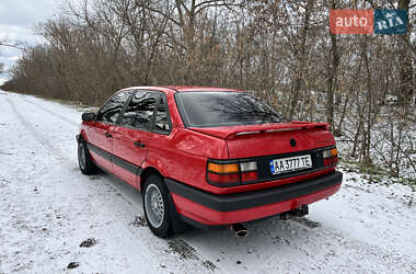 Седан Volkswagen Passat 1989 в 