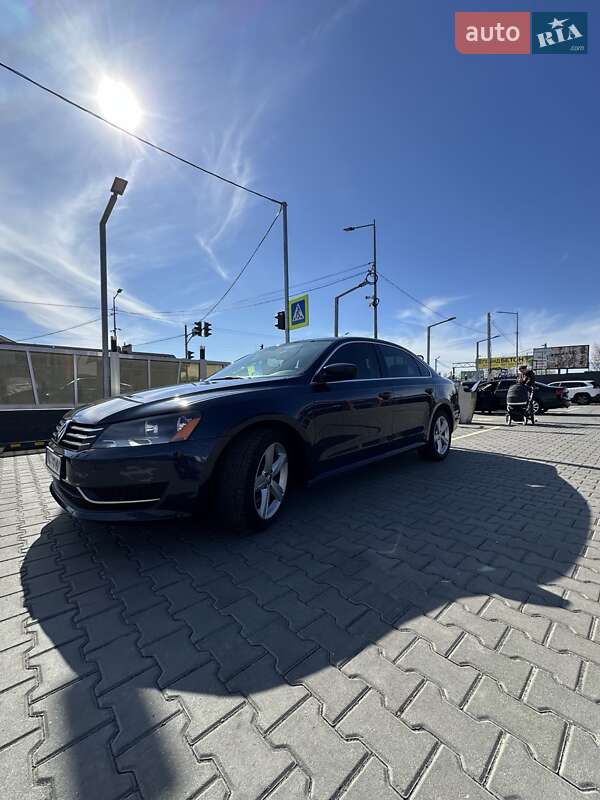 Седан Volkswagen Passat 2013 в 
