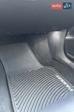 Седан Volkswagen Passat 2013 в 