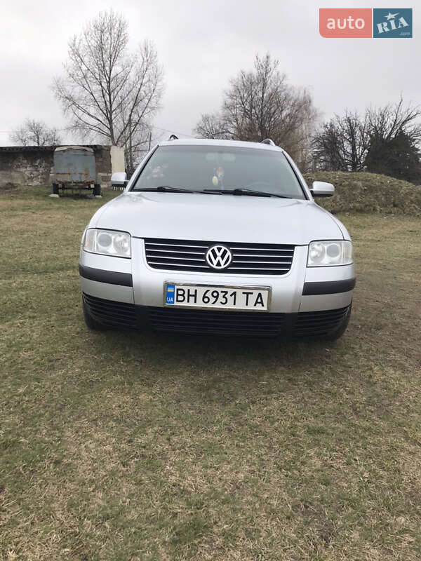 Універсал Volkswagen Passat 2001 в 