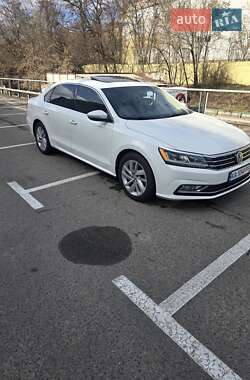 Седан Volkswagen Passat 2017 в 