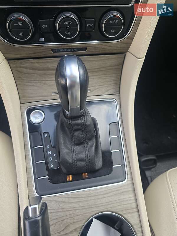 Седан Volkswagen Passat 2017 в Киеве фото 8 Седан Volkswagen Passat 2017 в Киеве