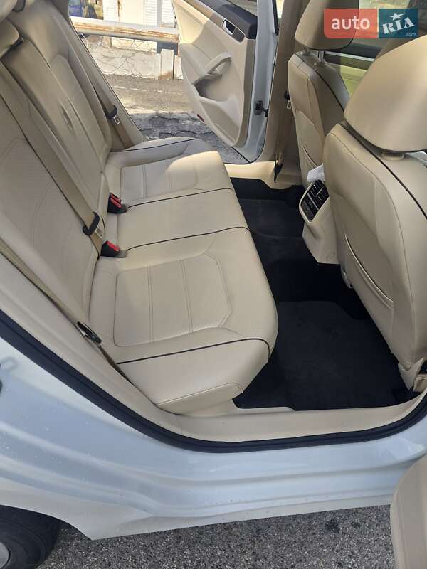 Седан Volkswagen Passat 2017 в Киеве фото 15 Седан Volkswagen Passat 2017 в Киеве