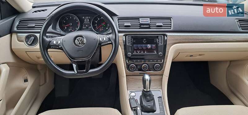 Седан Volkswagen Passat 2017 в Киеве фото 19 Седан Volkswagen Passat 2017 в Киеве