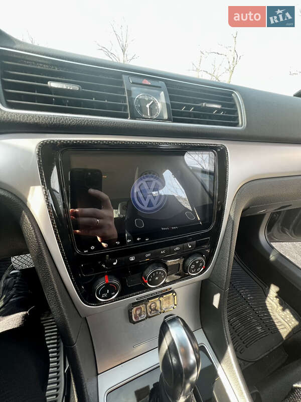 Седан Volkswagen Passat 2012 в Кропивницком