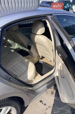 Седан Volkswagen Passat 2013 в 