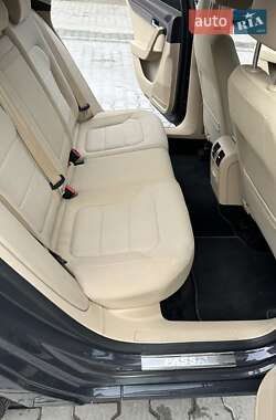 Универсал Volkswagen Passat 2011 в 