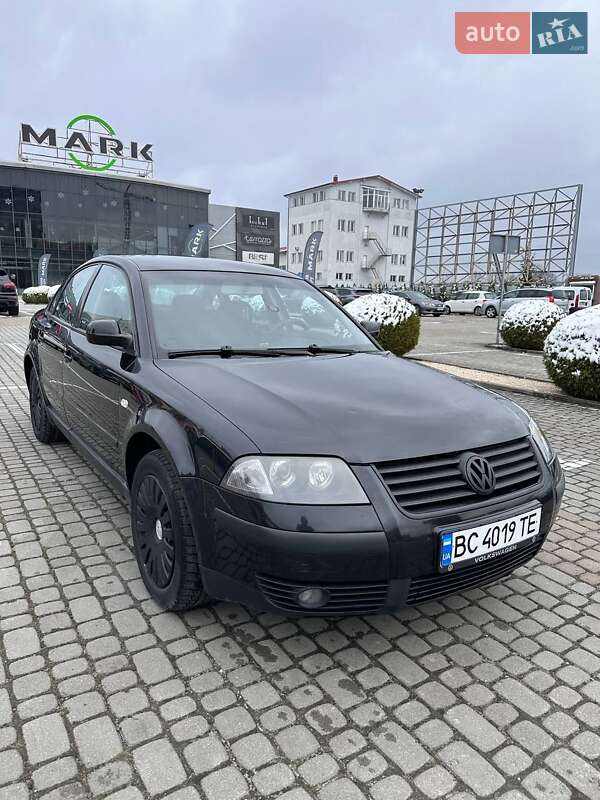 Седан Volkswagen Passat 2003 в Львове