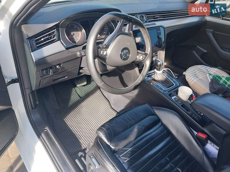Универсал Volkswagen Passat 2018 в Трускавце
