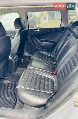 Універсал Volkswagen Passat 2010 в 