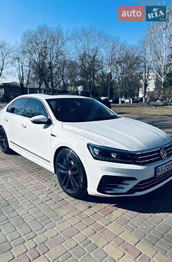 Седан Volkswagen Passat 2018 в 