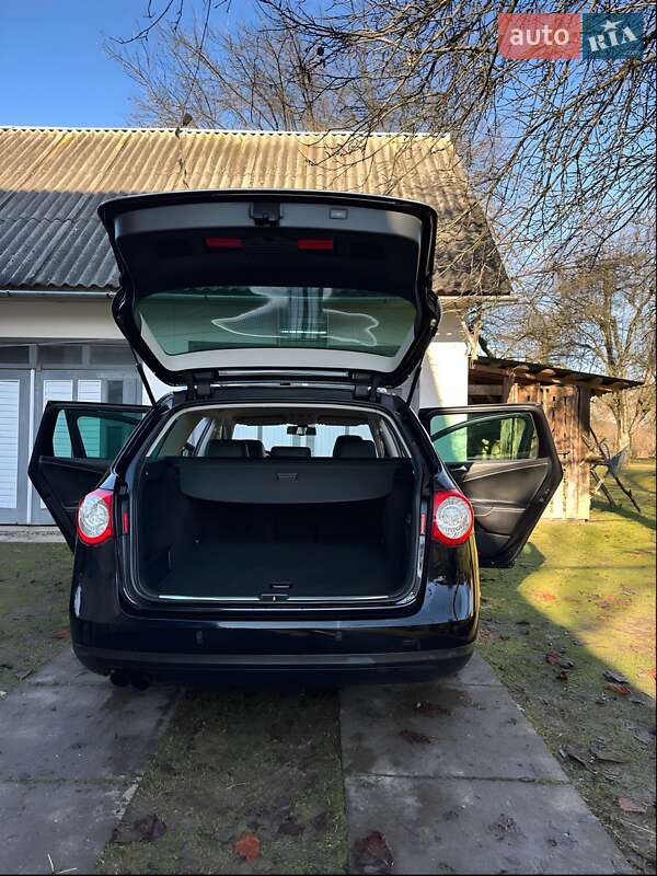 Універсал Volkswagen Passat 2010 в Хусті