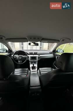 Универсал Volkswagen Passat 2010 в 