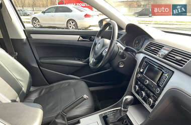 Седан Volkswagen Passat 2012 в 