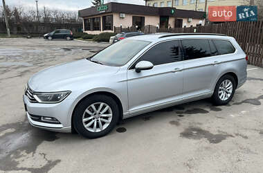 Універсал Volkswagen Passat 2015 в 