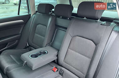 Універсал Volkswagen Passat 2015 в 