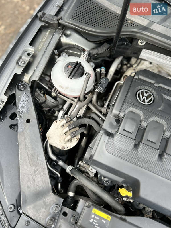 Універсал Volkswagen Passat 2015 в Харкові