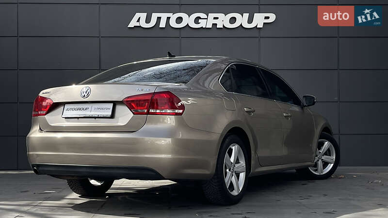 Седан Volkswagen Passat 2014 в Одесі