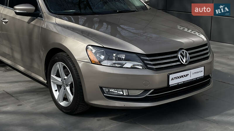 Седан Volkswagen Passat 2014 в Одесі