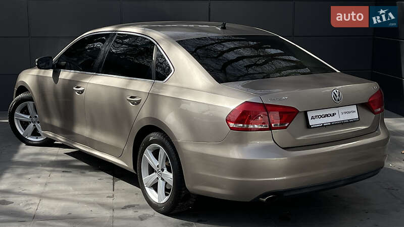 Седан Volkswagen Passat 2014 в Одесі