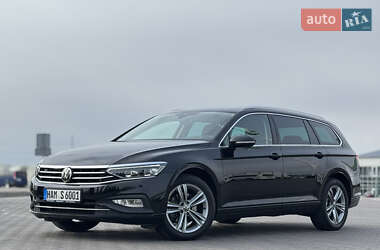 Універсал Volkswagen Passat 2021 в 