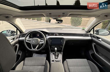 Універсал Volkswagen Passat 2021 в 