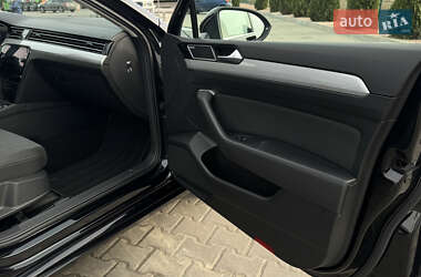 Універсал Volkswagen Passat 2021 в 