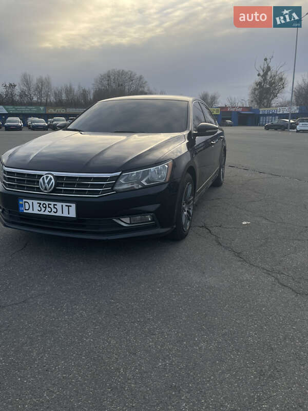 Седан Volkswagen Passat 2016 в 