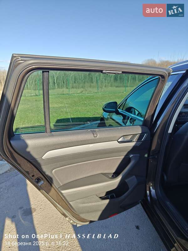 Универсал Volkswagen Passat 2015 в Умани