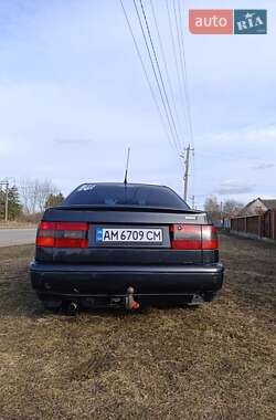 Седан Volkswagen Passat 1996 в 