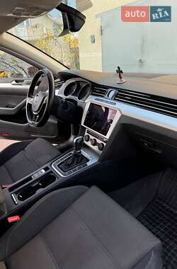 Універсал Volkswagen Passat 2017 в 