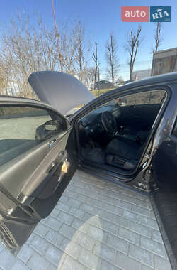Седан Volkswagen Passat 2005 в 