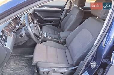 Седан Volkswagen Passat 2016 в 