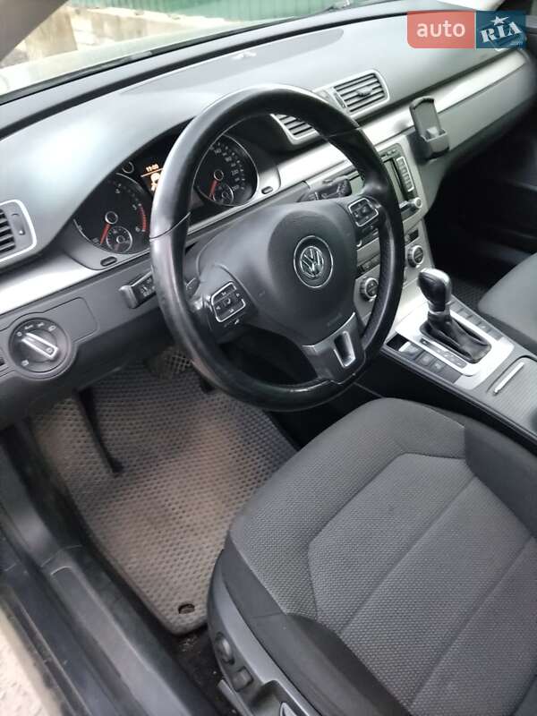 Универсал Volkswagen Passat 2012 в Хмельнике