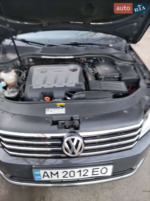 Универсал Volkswagen Passat 2012 в Хмельнике