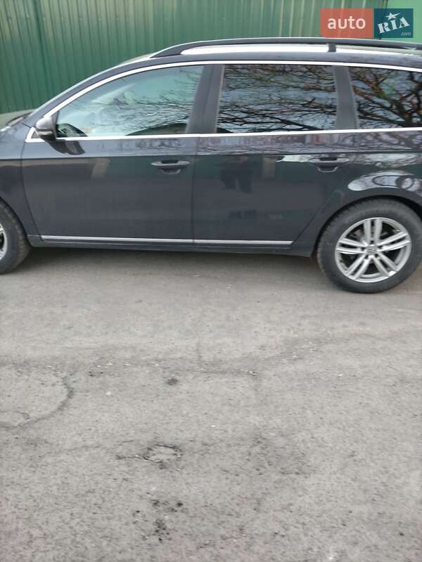 Универсал Volkswagen Passat 2012 в Хмельнике