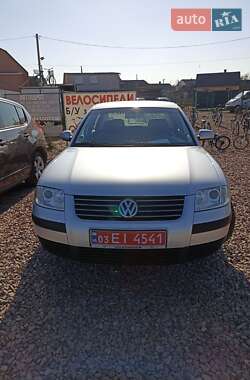 Седан Volkswagen Passat 2002 в 